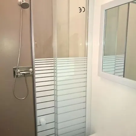 Magny En Vexin : Maison Meublee Extérieur photo